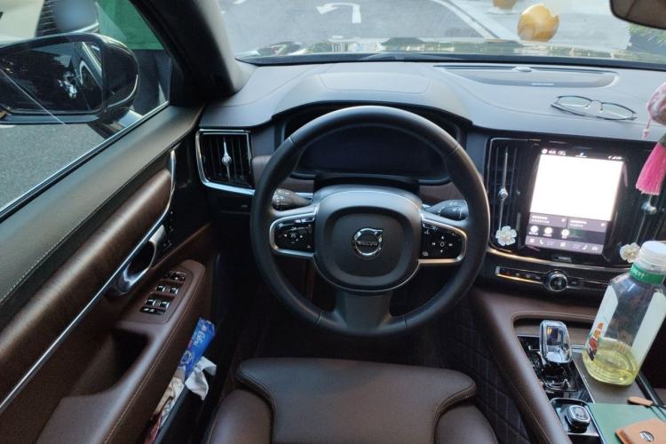 Used Volvo S90 2023 B5 Zhiyuan Luxury Edition Steering Wheel