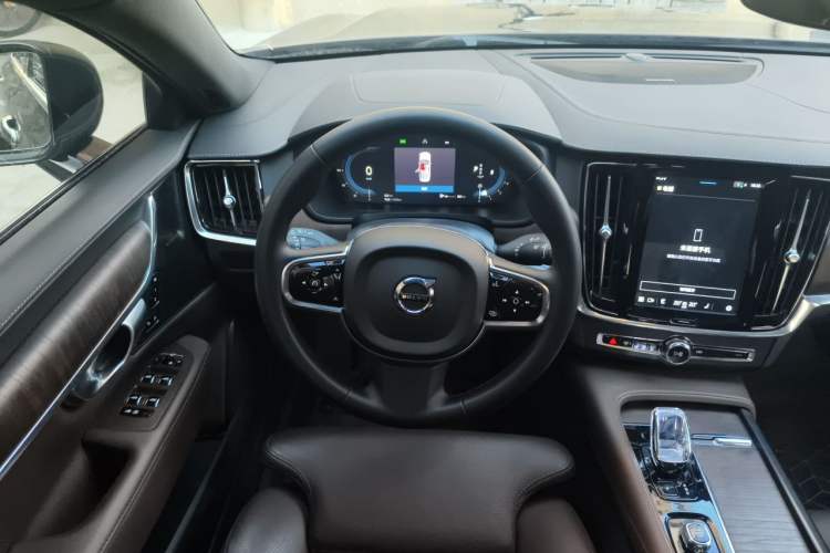 Used Volvo S90 2023 B5 Zhiyuan Luxury Edition Steering Wheel