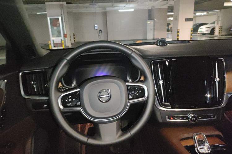 Used Volvo S90 2023 B5 Zhiyi Luxury Edition Steering Wheel