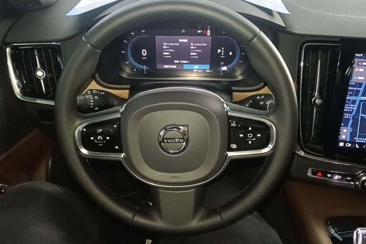 Used Volvo S90 2023 B5 Zhiyi Luxury Edition Steering Wheel