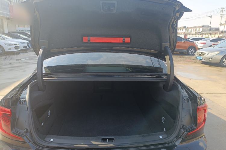 Used Volvo S90 2023 B5 Zhiyi Luxury Edition Trunk