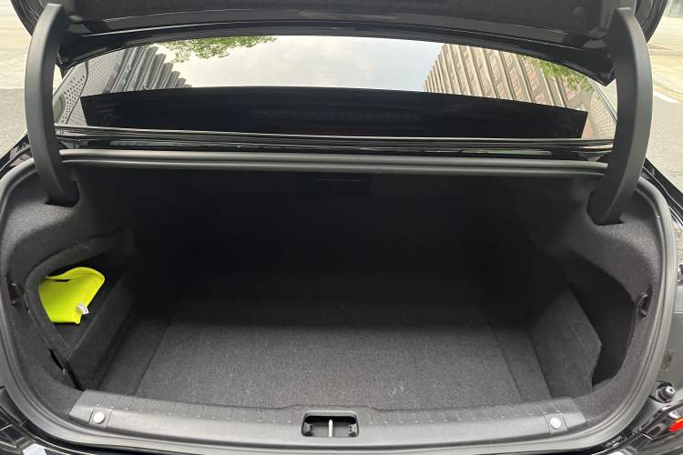 Used Volvo S90 2023 B5 Zhiyuan Luxury Edition Trunk