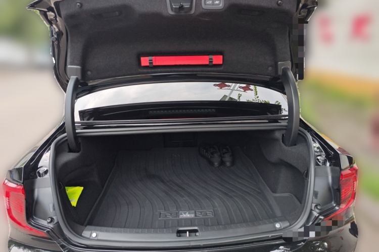 Used Volvo S90 2023 B5 Zhiyuan Luxury Edition Trunk