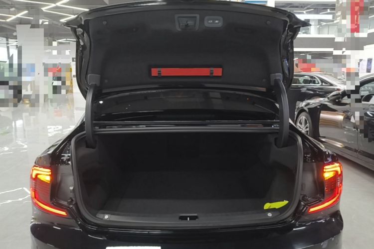 Used Volvo S90 2023 B5 Zhiyuan Luxury Edition Trunk