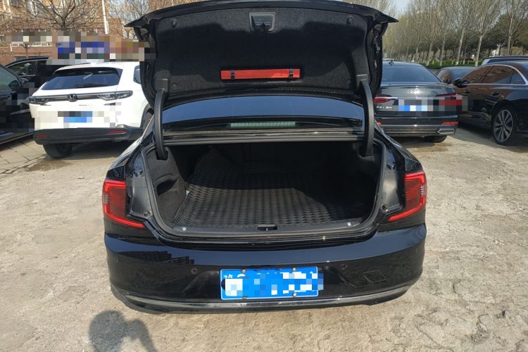 Used Volvo S90 2023 B5 Zhiyi Luxury Edition Trunk
