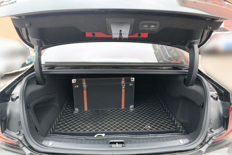 Used Volvo S90 2023 B5 Zhiyi Luxury Edition Trunk