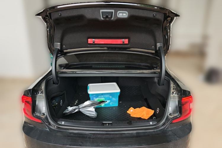 Used Volvo S90 2023 B5 Zhiyuan Luxury Edition Trunk