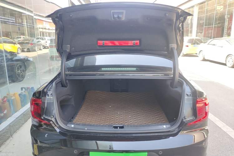 Used Volvo S90 2023 B5 Zhiyi Luxury Edition Trunk