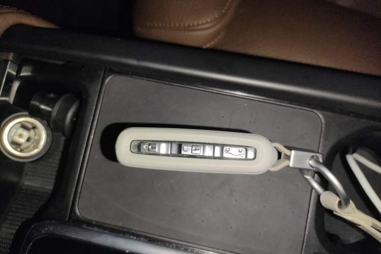 Used Volvo S90 2023 B5 Zhiyuan Luxury Edition Vehicle Key