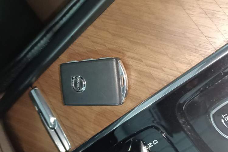 Used Volvo S90 2023 B5 Zhiyi Luxury Edition Vehicle Key