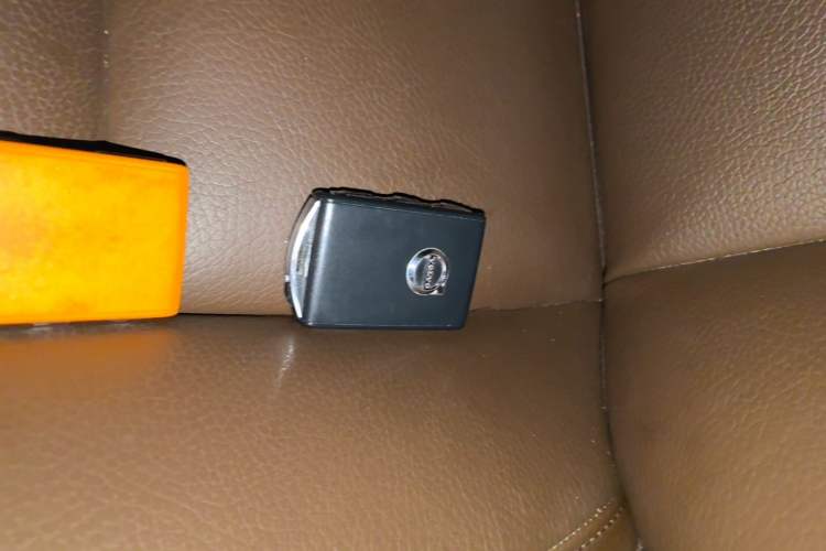 Used Volvo S90 2023 B5 Zhiyi Luxury Edition Vehicle Key