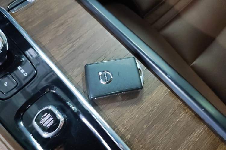 Used Volvo S90 2023 B5 Zhiyuan Luxury Edition Vehicle Key