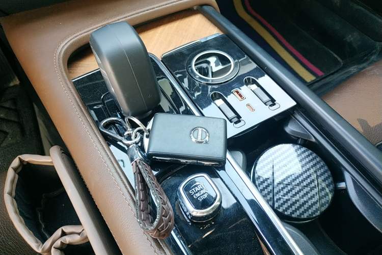 Used Volvo S90 2023 B5 Zhiyi Luxury Edition Vehicle Key