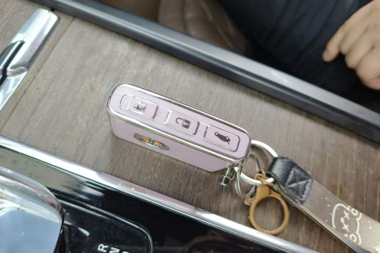 Used Volvo S90 2023 B5 Zhiyuan Luxury Edition Vehicle Key