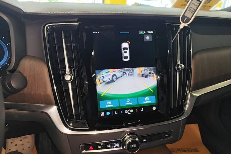 Used Volvo S90 2023 B5 Zhiyuan Luxury Edition Audio And AC Panel