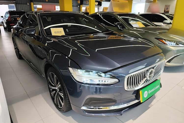 Used Volvo S90 2023 B5 Zhiyuan Luxury Edition Front Right 45 Deg