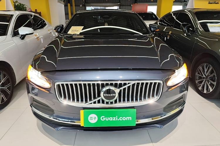 Used Volvo S90 2023 B5 Zhiyuan Luxury Edition Front