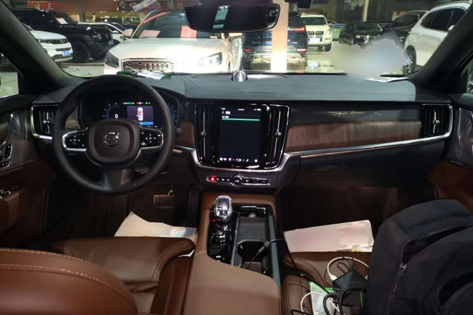 Used Volvo S90 2023 B5 Luxury Smart Edition Interior 2