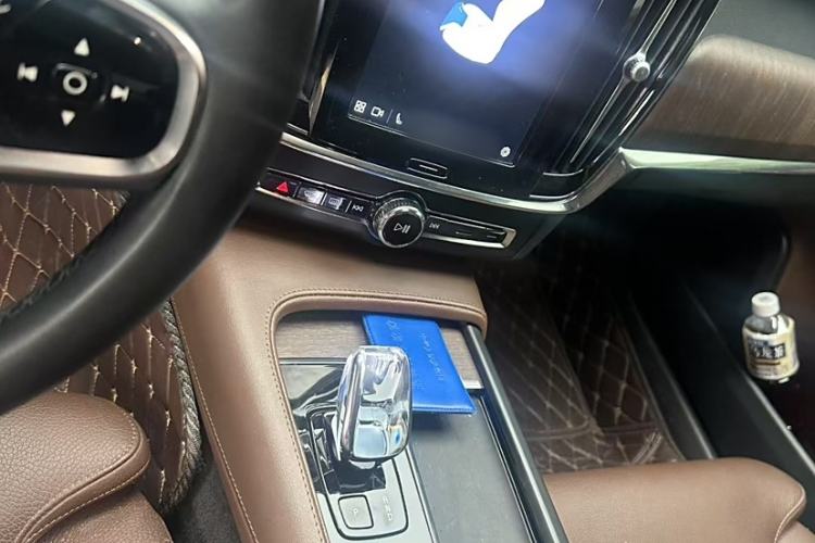 Used Volvo S90 2023 B5 Zhiyuan Luxury Edition Exterior 4