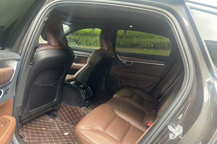 Used Volvo S90 2023 B5 Zhiyuan Luxury Edition Exterior 5