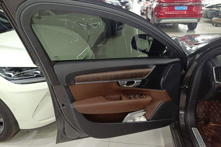 Used Volvo S90 2023 B5 Zhiyuan Luxury Edition Interior 7