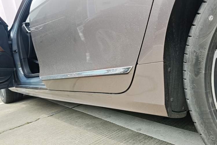 Used Volvo S90 2023 B5 Zhiyuan Luxury Edition Left Side Sill