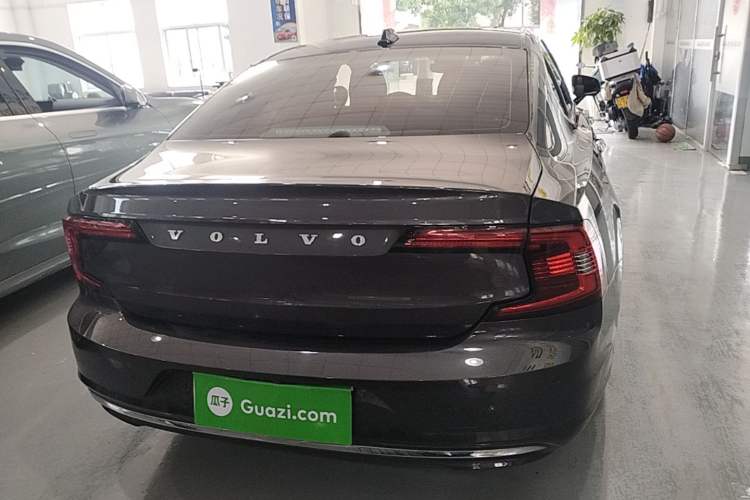 Used Volvo S90 2023 B5 Zhiyi Luxury Edition Rear