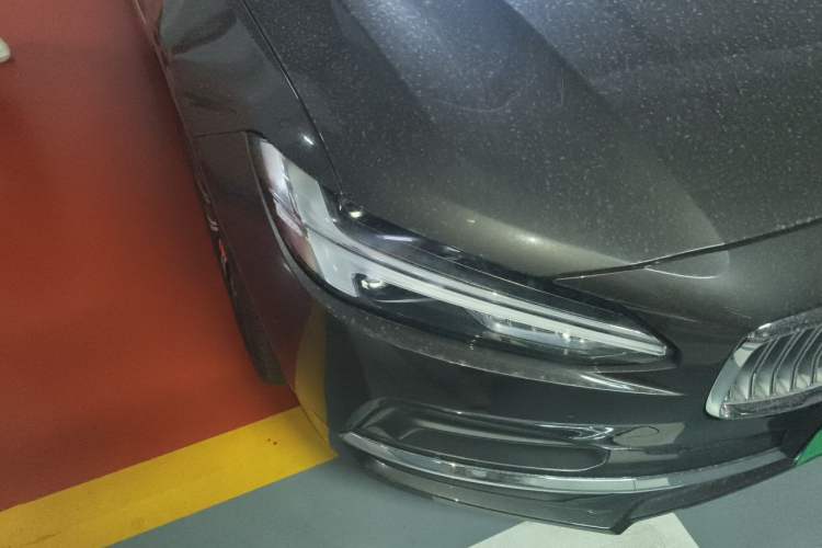 Used Volvo S90 2023 B5 Zhiyuan Luxury Edition Right Front Headlight