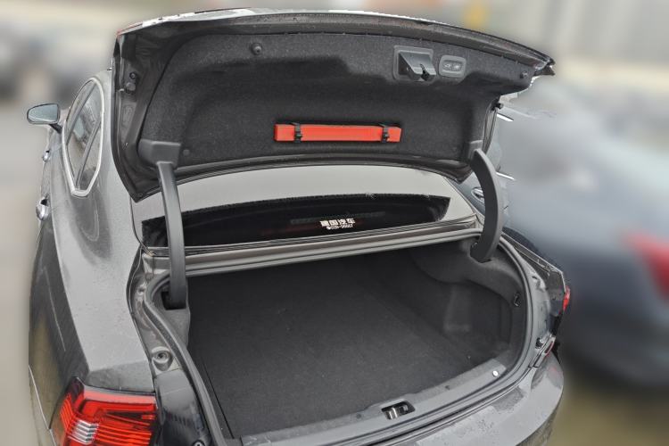 Used Volvo S90 2023 B5 Zhiyi Luxury Edition Trunk
