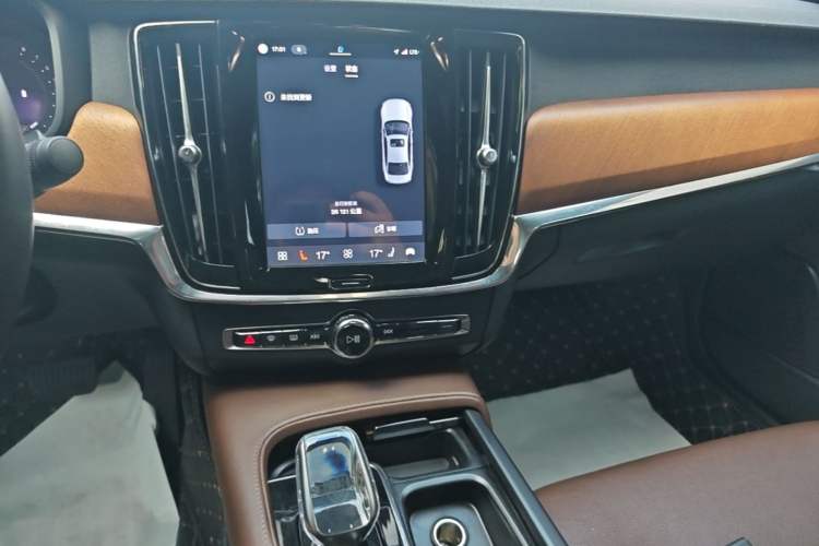 Used Volvo S90 2023 B5 Zhiyi Luxury Edition Audio And AC Panel