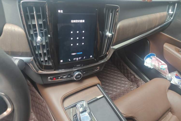 Used Volvo S90 2023 B5 Zhiyuan Luxury Edition Audio And AC Panel