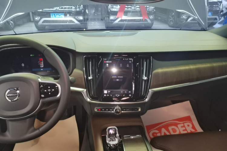 Used Volvo S90 2023 B5 Zhiyuan Luxury Edition Audio And AC Panel