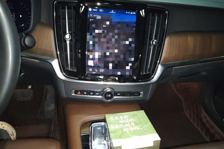 Used Volvo S90 2023 B5 Zhiyuan Luxury Edition Audio And AC Panel