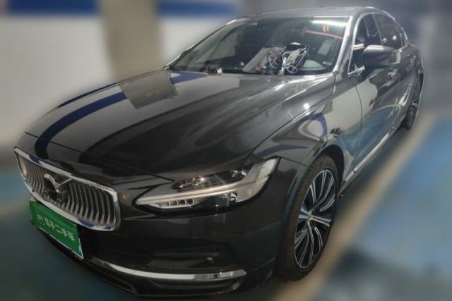 Used Volvo S90 2023 B5 Luxury Smart Edition