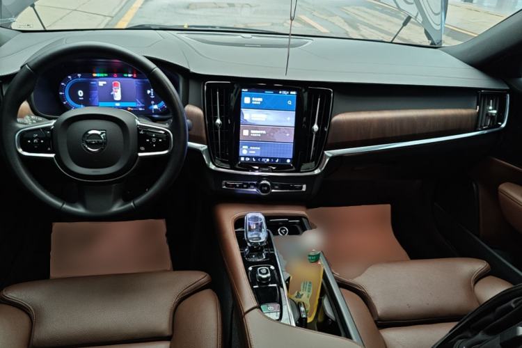Used Volvo S90 2023 B5 Zhiyuan Luxury Edition Center Console