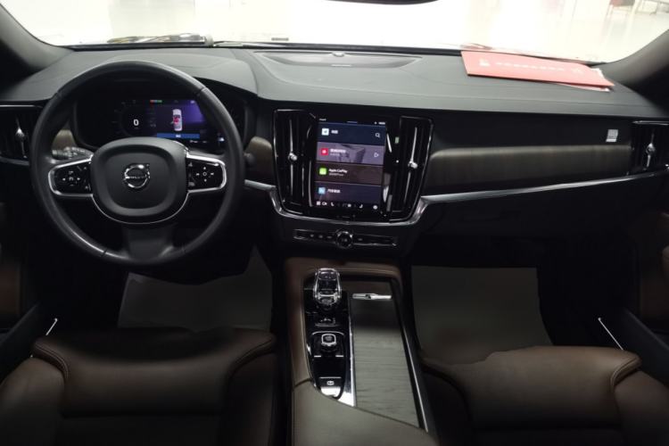 Used Volvo S90 2023 B5 Zhiyuan Luxury Edition Center Console