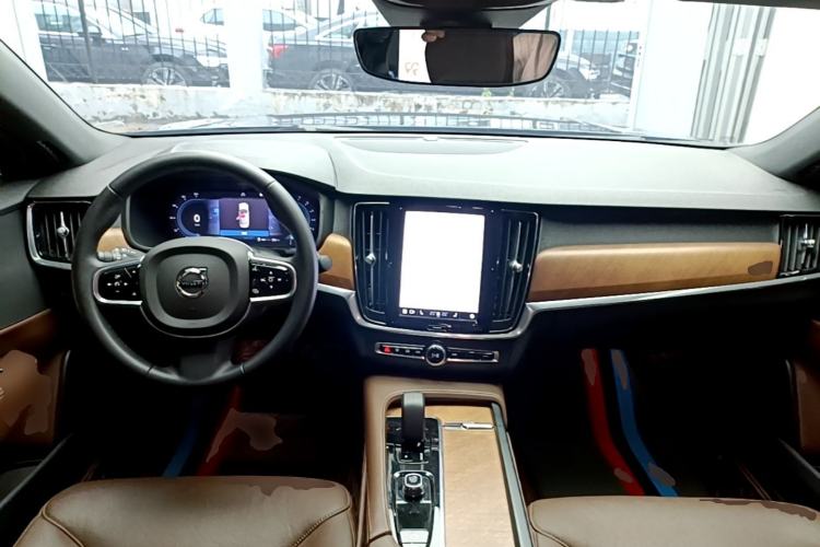 Used Volvo S90 2023 B5 Zhiyi Luxury Edition Center Console