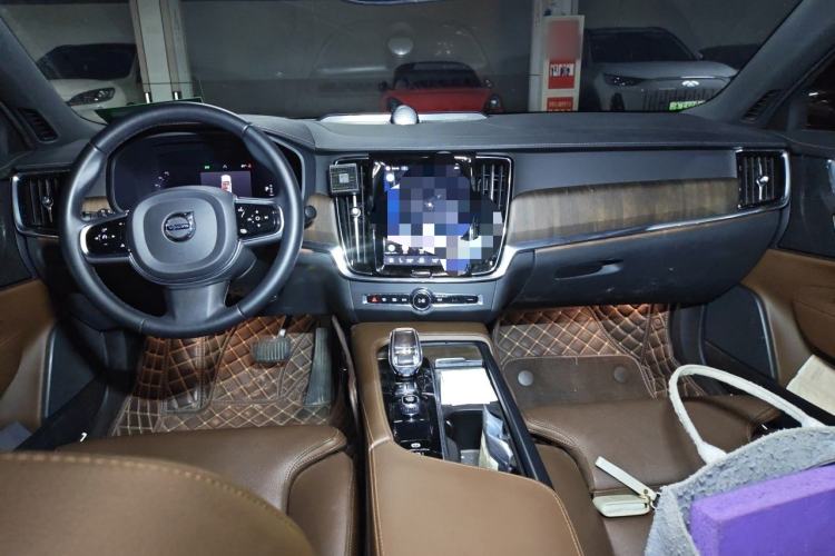 Used Volvo S90 2023 B5 Zhiyuan Luxury Edition Center Console