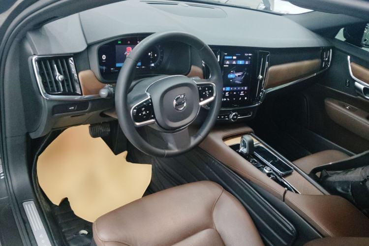 Used Volvo S90 2023 B5 Zhiyi Luxury Edition Center Console