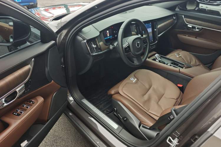 Used Volvo S90 2023 B5 Zhiyuan Luxury Edition Driver Seat