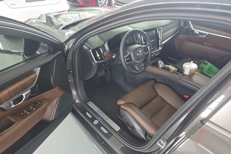 Used Volvo S90 2023 B5 Zhiyuan Luxury Edition Driver Seat