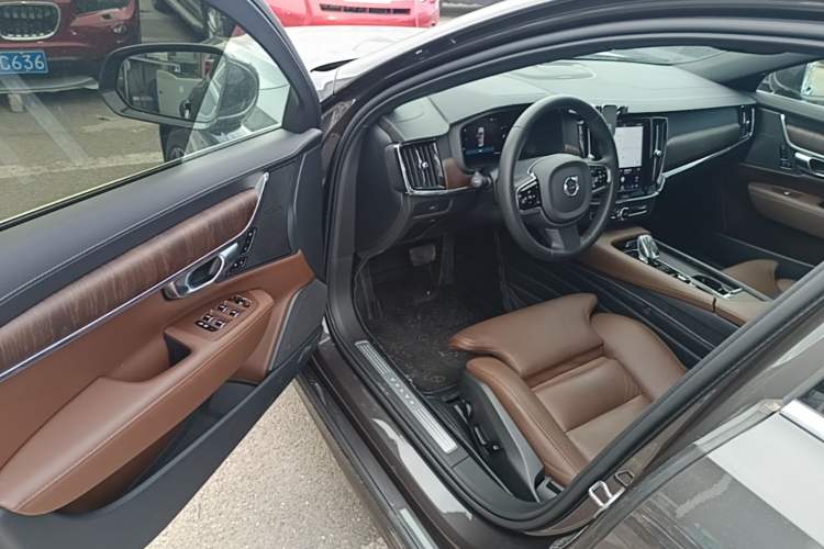 Used Volvo S90 2023 B5 Zhiyuan Luxury Edition Driver Seat