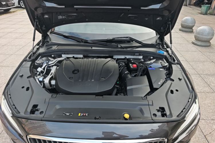 Used Volvo S90 2023 B5 Zhiyi Luxury Edition Engine Bay