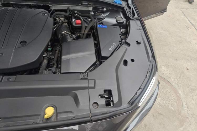 Used Volvo S90 2023 B5 Zhiyuan Luxury Edition Engine Bay Left