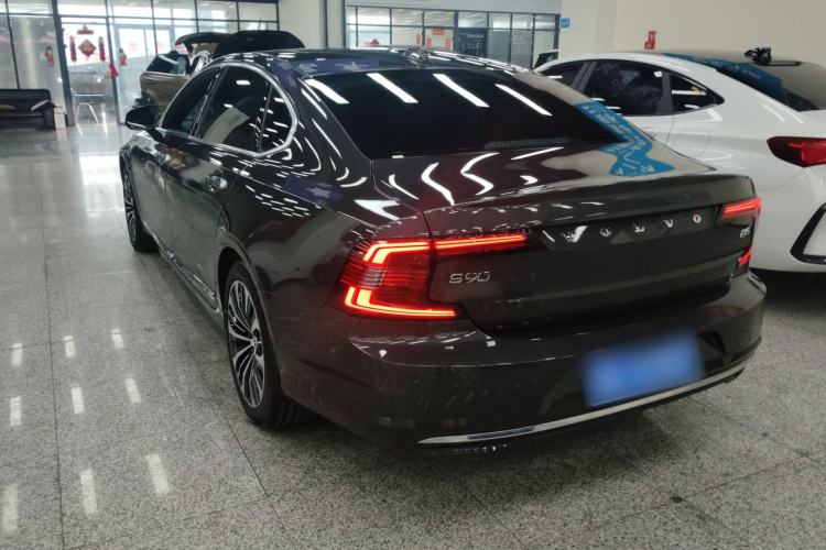 Used Volvo S90 2023 B5 Zhiyi Luxury Edition Exterior 2