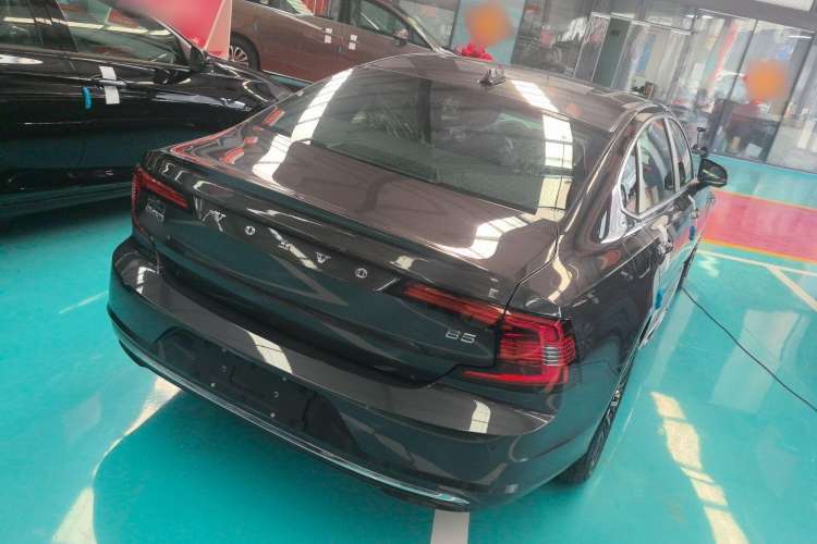 Used Volvo S90 2023 B5 Zhiyi Luxury Edition Exterior 3