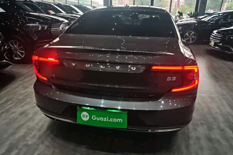 Used Volvo S90 2023 B5 Zhiyuan Luxury Edition Exterior 4