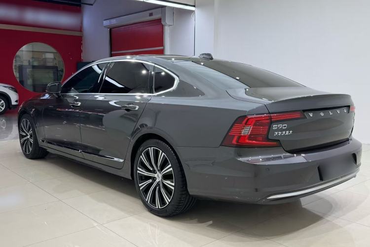 Used Volvo S90 2023 B5 Zhiyuan Luxury Edition Exterior 4