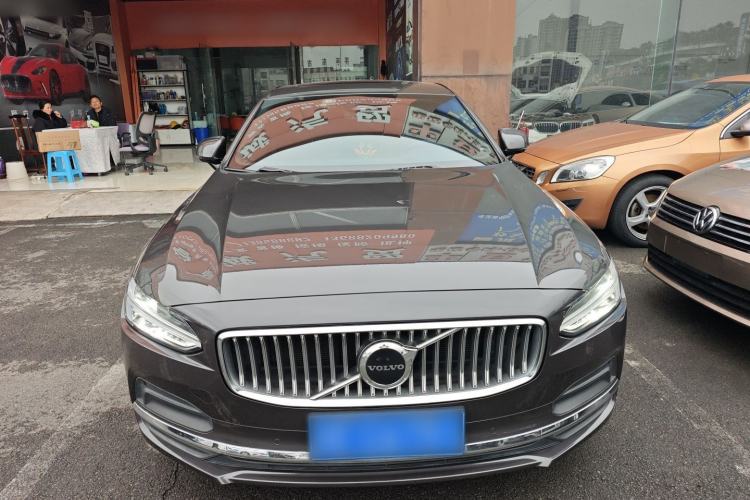 Used Volvo S90 2023 B5 Zhiyuan Luxury Edition Front