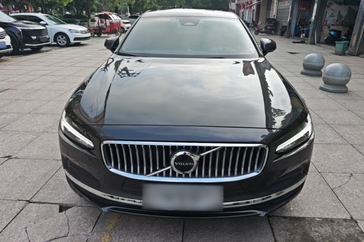 Used Volvo S90 2023 B5 Zhiyi Luxury Edition Front